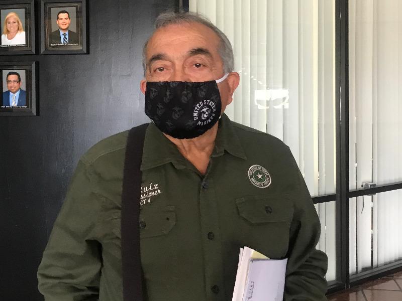 Surge confrontación entre el juez David Saucedo y el comisionado Roberto Ruiz por distribución de recursos 