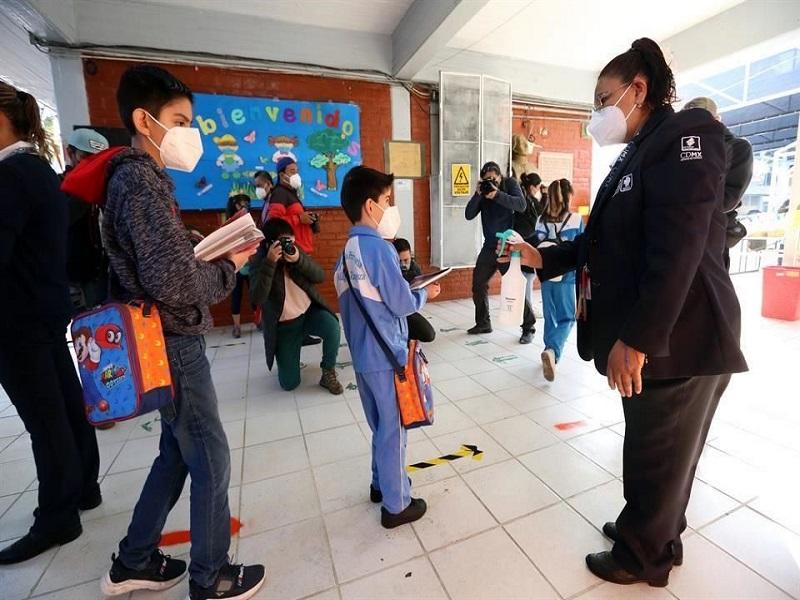 Confirma SEDU 56 contagios de COVID en escuelas de Coahuila a un mes del regreso a clases