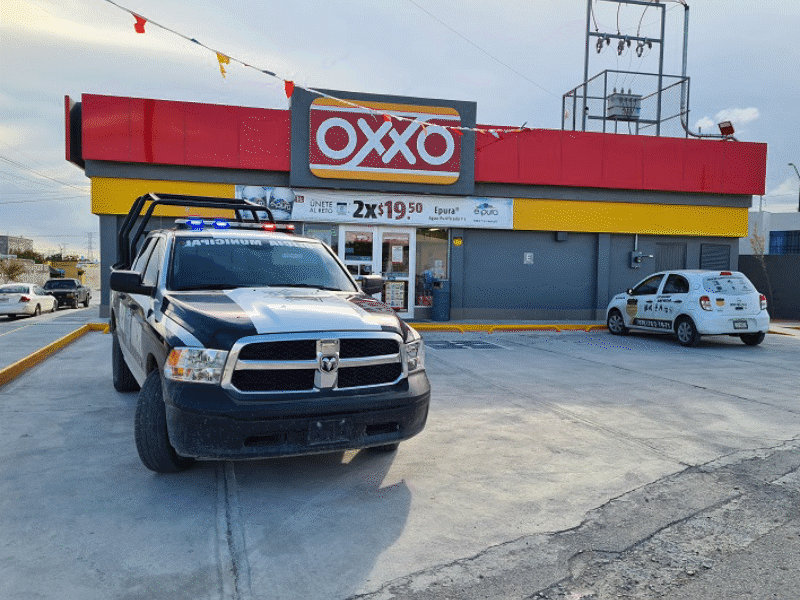 Con arma blanca asaltaron tienda de conveniencia en Piedras Negras