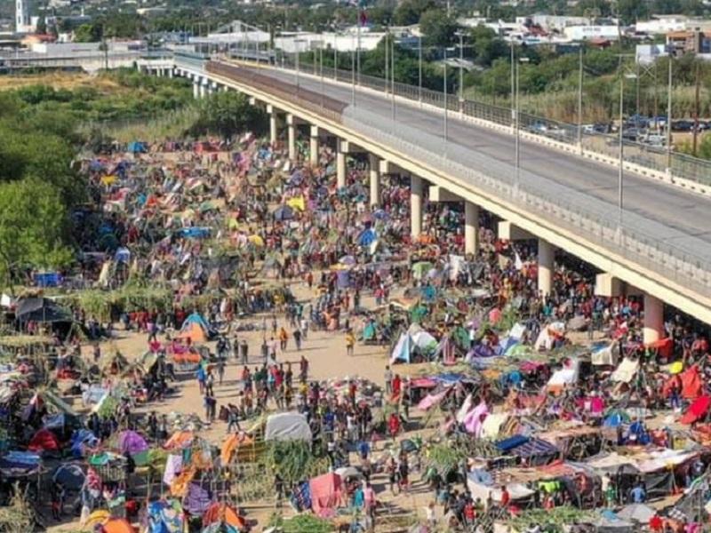 No se permitir&aacute; la entrada a EU a los haitianos, eviten llegar a la frontera: Edgar Ram&iacute;rez