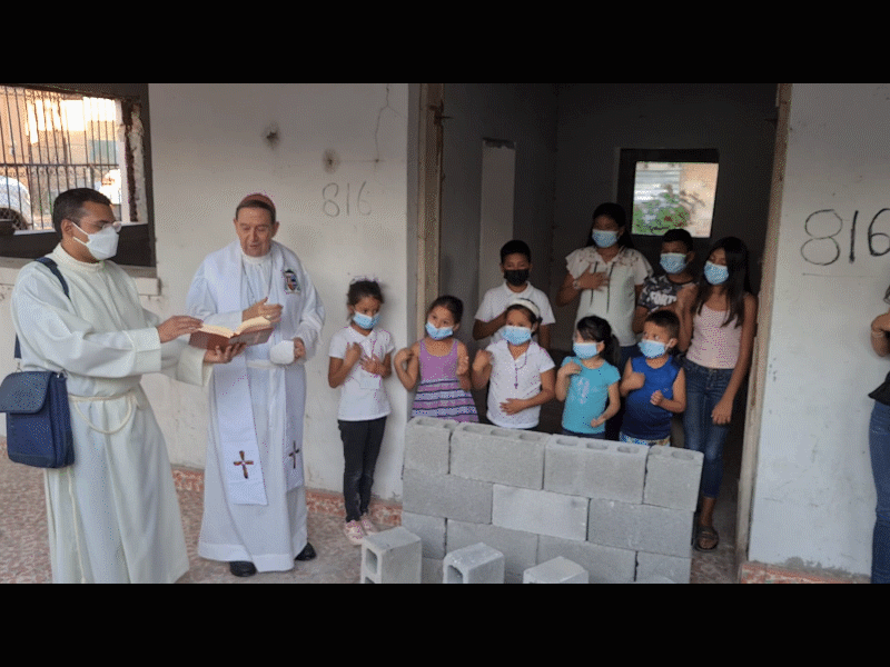 Planea obispo abrir m&aacute;s casas OMNIA en Piedras Negras