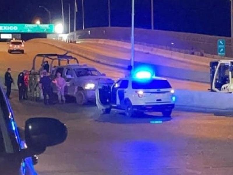 Detienen a militares por cruzar armados y en camioneta de SEDENA a EU por puente internacional en Juarez - El Paso