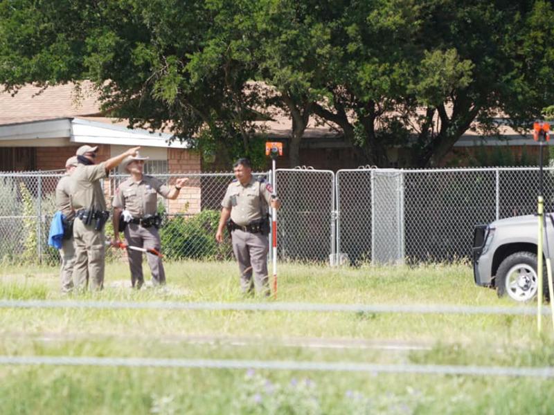 Ingenieros militares de Texas instalar&aacute;n cercas para que rancheros eviten indocumentados en el Condado de Maverick (video)