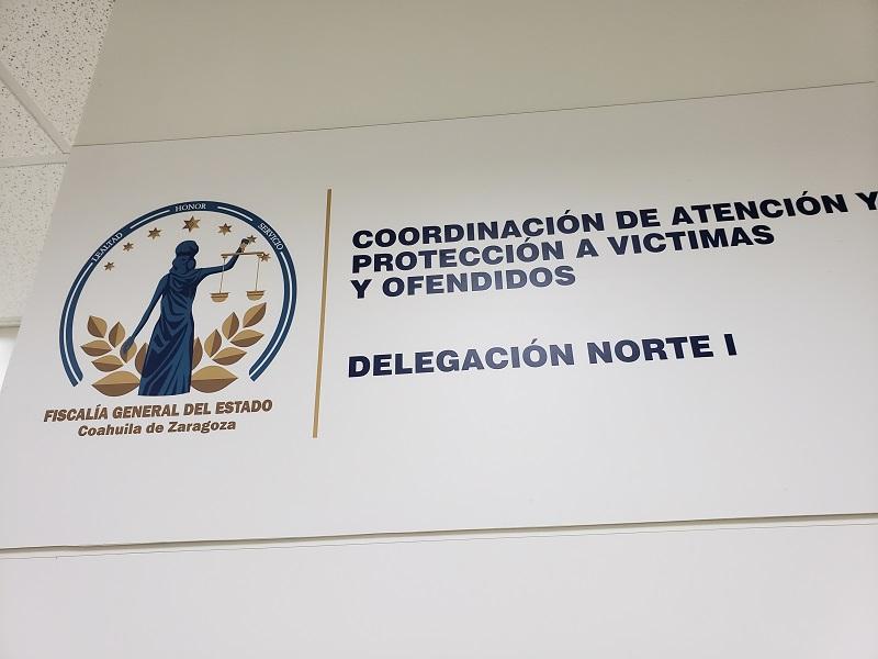 Denuncian a vecina que agarr&oacute; a tubazos a un ni&ntilde;o de 9 a&ntilde;os en Piedras Negras (video)