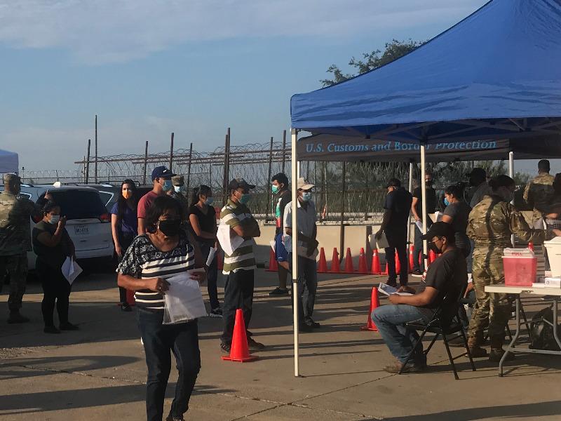 Coahuila negocia con Texas 17 mil 900 vacunas anti COVID-19 para menores de 12 a 17 a&ntilde;os
