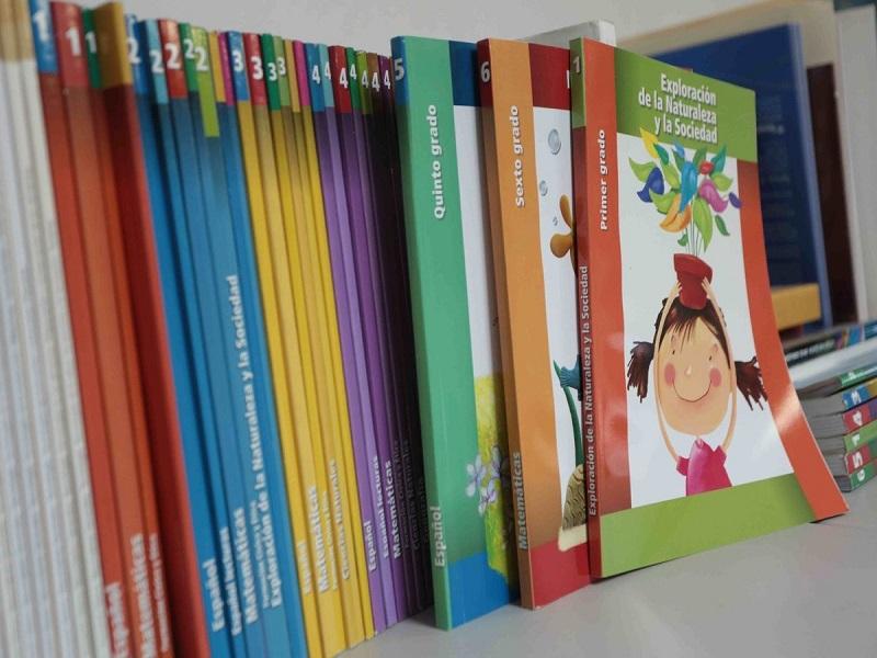 En octubre empezar&aacute;n a utilizar libros de texto gratuitos en el nivel b&aacute;sico 