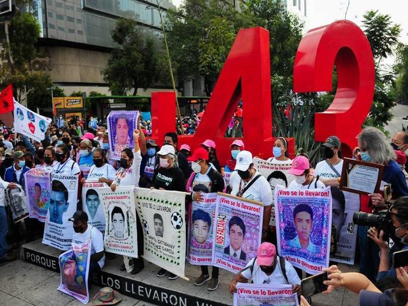 Gobierno revela conversaciones entre polic&iacute;as y presuntos implicados en caso Ayotzinapa