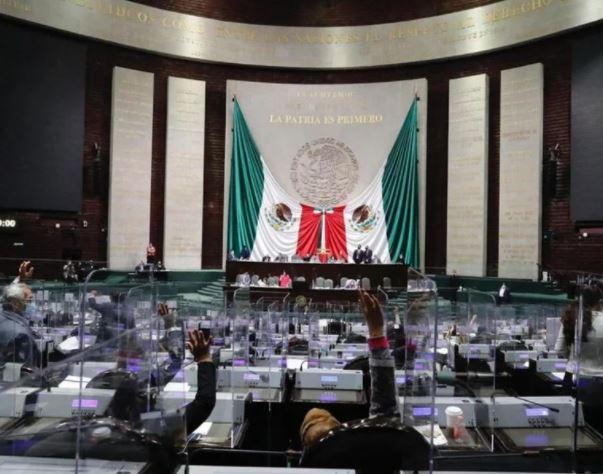 Paga C&aacute;mara de Diputados 70 maestr&iacute;as; autorizan bolsa de 2.2 mdp