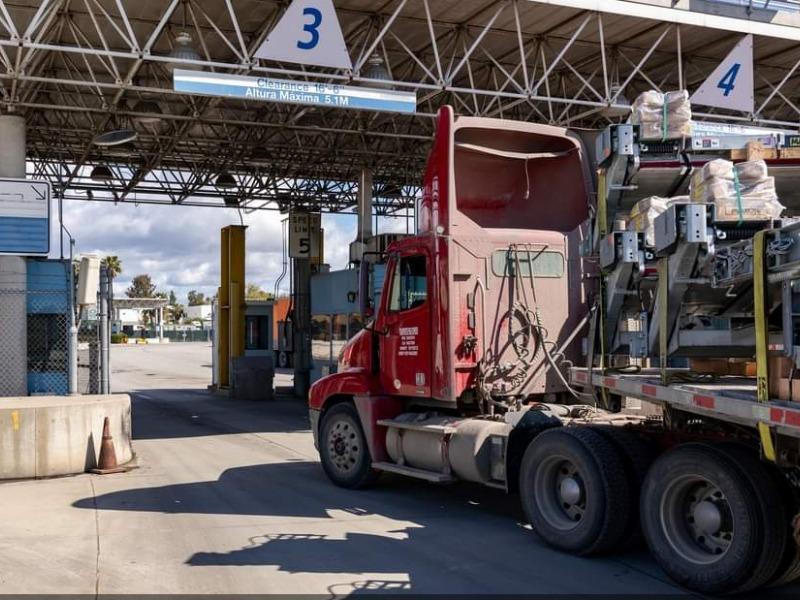 Modifican horarios para el cruce de camiones comerciales los domingos en la frontera de Eagle Pass y Piedras Negras