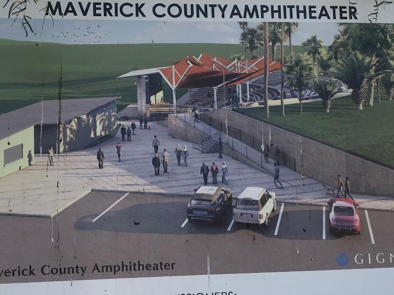 Dedicarán a los Veteranos de Guerra el anfiteatro que se construye en el Lago del Condado de Maverick (video)