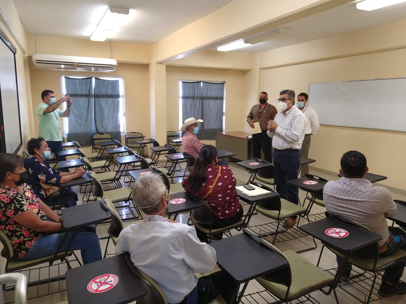 Gobierno de Coahuila brinda apoyo a viudas de mineros en Micar&aacute;n