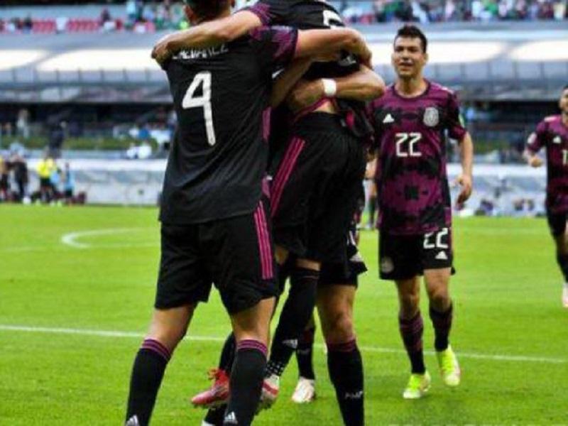 M&eacute;xico golea a Honduras, convence y recobra el liderato del Octagonal