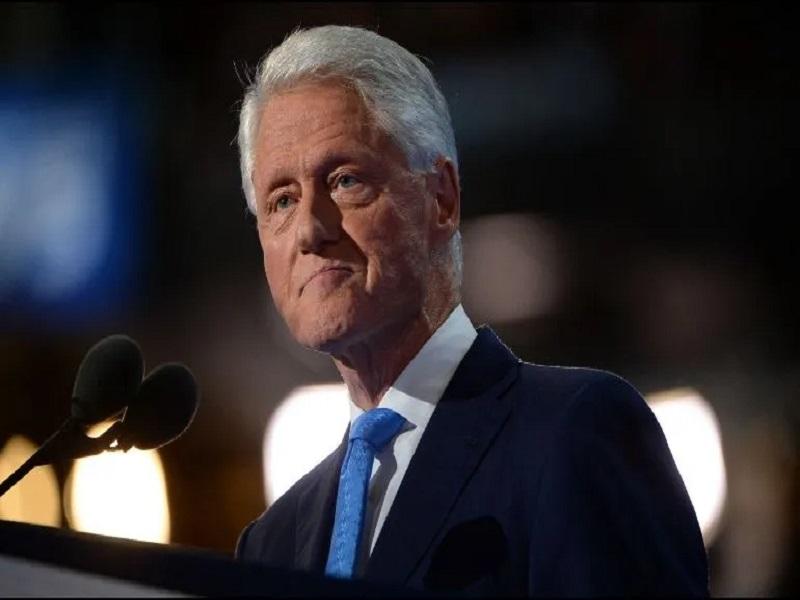 Bill Clinton sale del hospital tras superar infecci&oacute;n sangu&iacute;nea