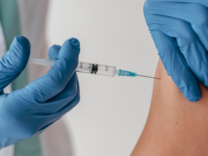 México terminará de vacunar contra el COVID a mayores de 18 la próxima semana: AMLO