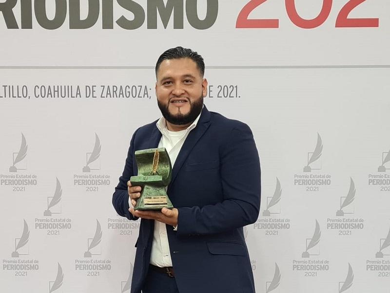 Recibe Sergio Raúl Hernández, de La Rancherita del Aire, Premio Estatal de Periodismo 2021