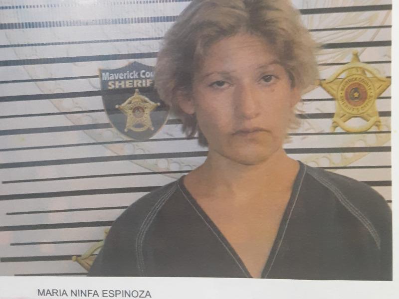 Arrestaron a una mujer de Eagle Pass en posesión de una escopeta modificada