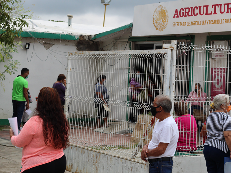 Reportan retraso en expedición de certificados de vacunación COVID en Acuña