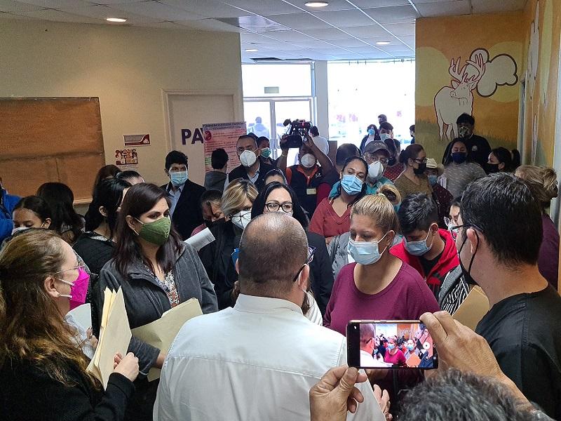 Fueron rechazados entre el 20 y 30% de menores que buscaban vacuna contra el COVID, no comprobaron comorbilidad