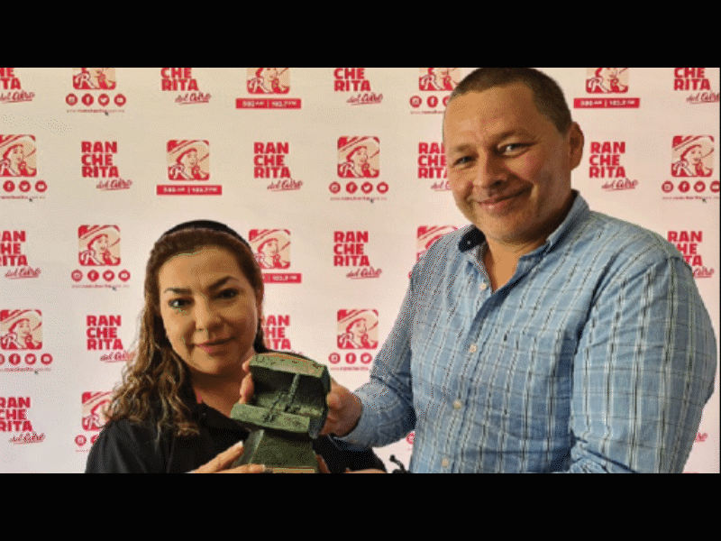 Reconoce gobierno de Coahuila a Bertha Alicia Reyes y Juanita Vald&eacute;s, colaboradoras de LRA, por trayectoria period&iacute;stica 