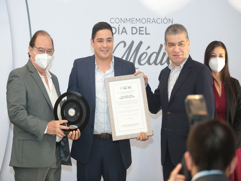Encabeza MARS celebraci&oacute;n del D&iacute;a del M&eacute;dico, reconoce su labor en Coahuila