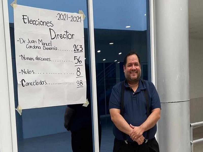 Reeligen a Juan Manuel Cardona como director de la escuela de medicina en Piedras Negras para el periodo 2021 - 2024