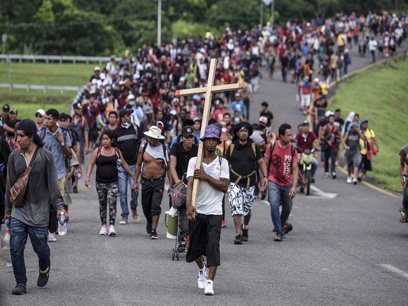 Caravana migrante avanza con al menos 250 ni os hacia la Ciudad de