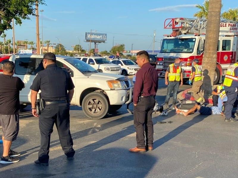Atropellaron a un ciclista en el estacionamiento del Mall de las Águilas, fue llevado a la sala de emergencias 