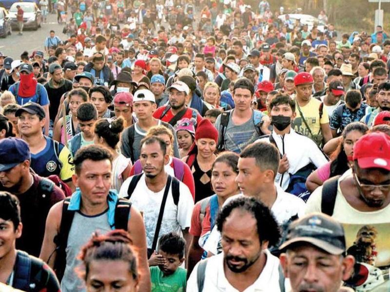 La caravana migrante se multiplica; va chupando gente a su paso