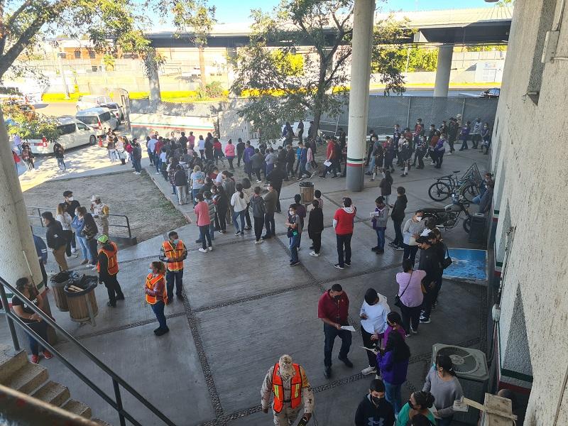 Con &eacute;xito y sin contratiempos se desarrolla la jornada de vacunaci&oacute;n transfronteriza  (video)