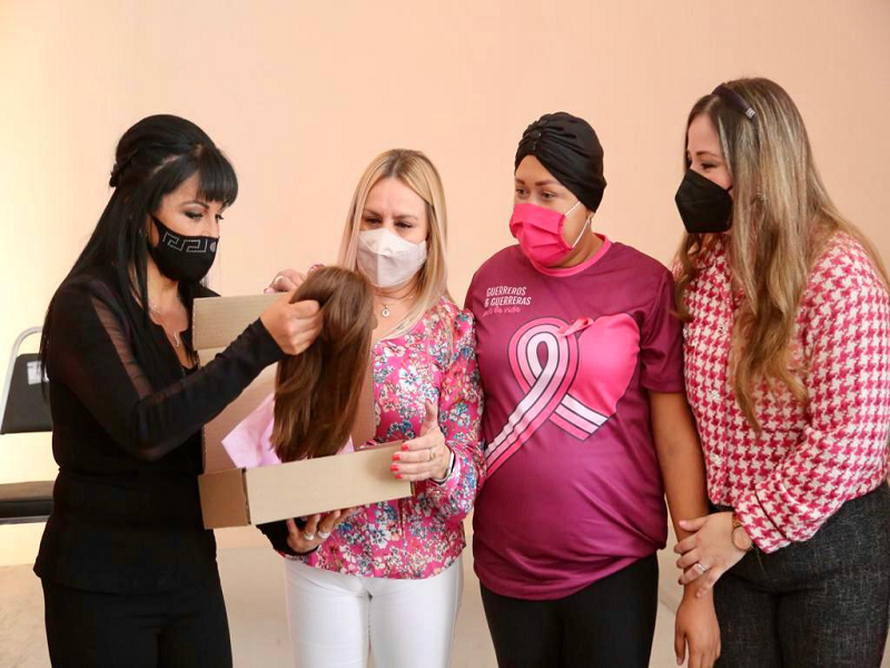 Entregan DIF Coahuila y Voluntariado de Salud pelucas oncol&oacute;gicas a pacientes