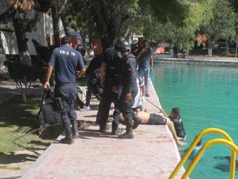Militar muere ahogado en estanque de Parras