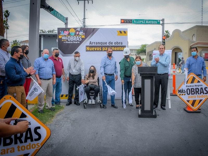 Da alcalde CBG banderazo de arranque a rehabilitación de la calle Tepic, estará lista a finales de noviembre (VIDEO)