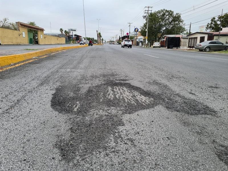 Constructora de Monclova deberá reparar pavimento de mala calidad que aplicó en bulevar Mendoza Berrueto: Obras Públicas 