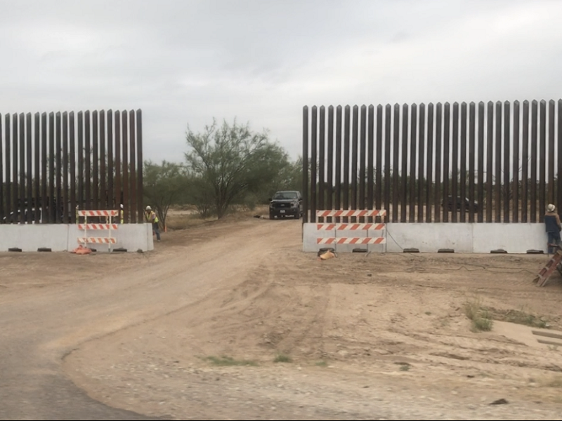 Avanza construcción de muro fronterizo en Eagle Pass, tendrá una extensión de 2 millas (video)