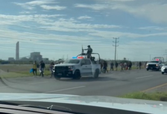 Llega otra caravana de 500 migrantes a Piedras Negras video La