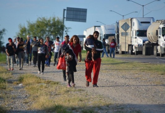 Piedras Negras monitorea nueva caravana de m s de 4 mil migrantes