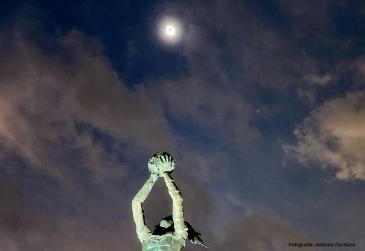 Eclipse captura Antonio Pachuca