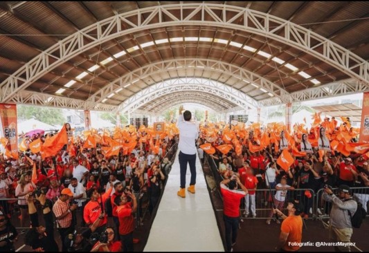 Cierre de campaña de Máynez