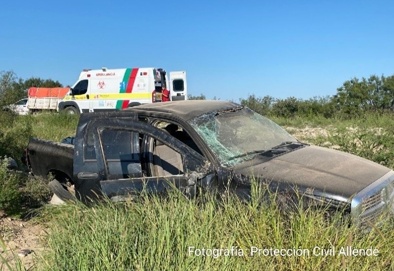 Texans overturn on Premier Highway