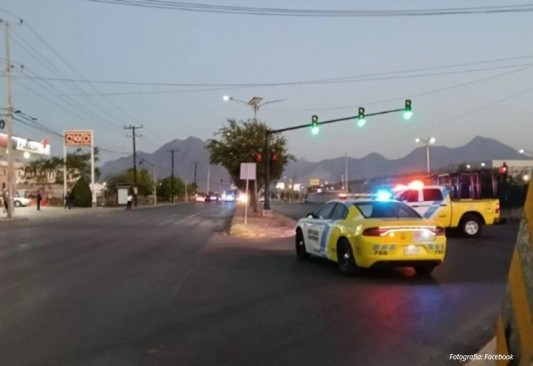 Roban patrulla en Monterrey