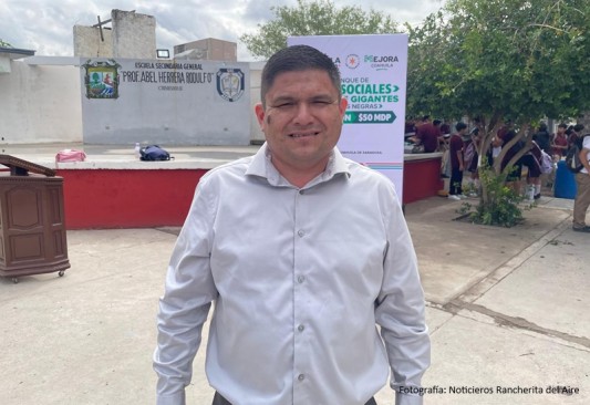 Francisco Javier Rosales García., director de la secundaria Abel Herrera