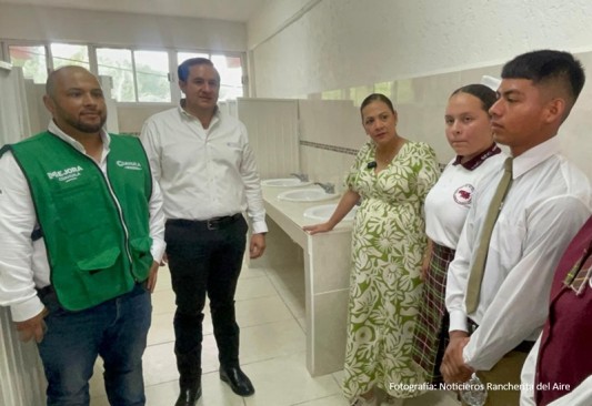 Entrega Sonia Villarreal obra