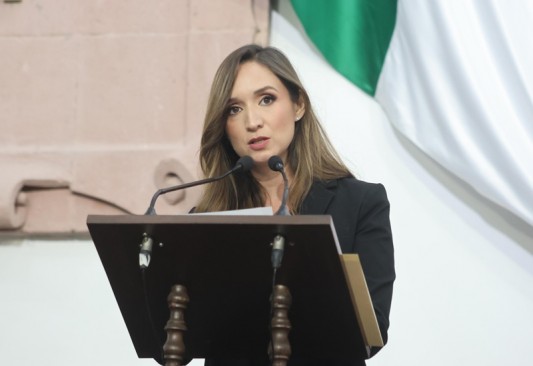 EDNA DAVALOS