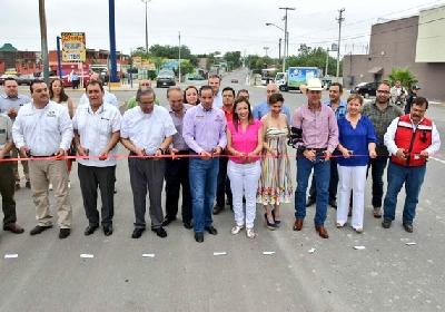 Inaugura alcalde 3.2 kilómetros de pavimento de la avenida Martínez en Piedras Negras