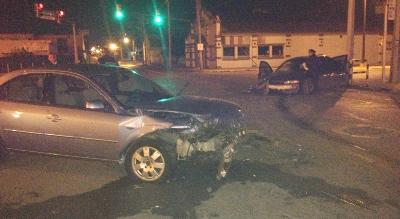 Ebria mujer se lleva vehículo ajeno y provoca fuerte accidente en Piedras Negras
